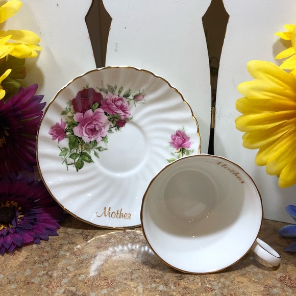 Rare Royal Patrician “Mother” Rose Tea Cup & Saucer Lined In 18 Karat Gold - Picture 4 of 10